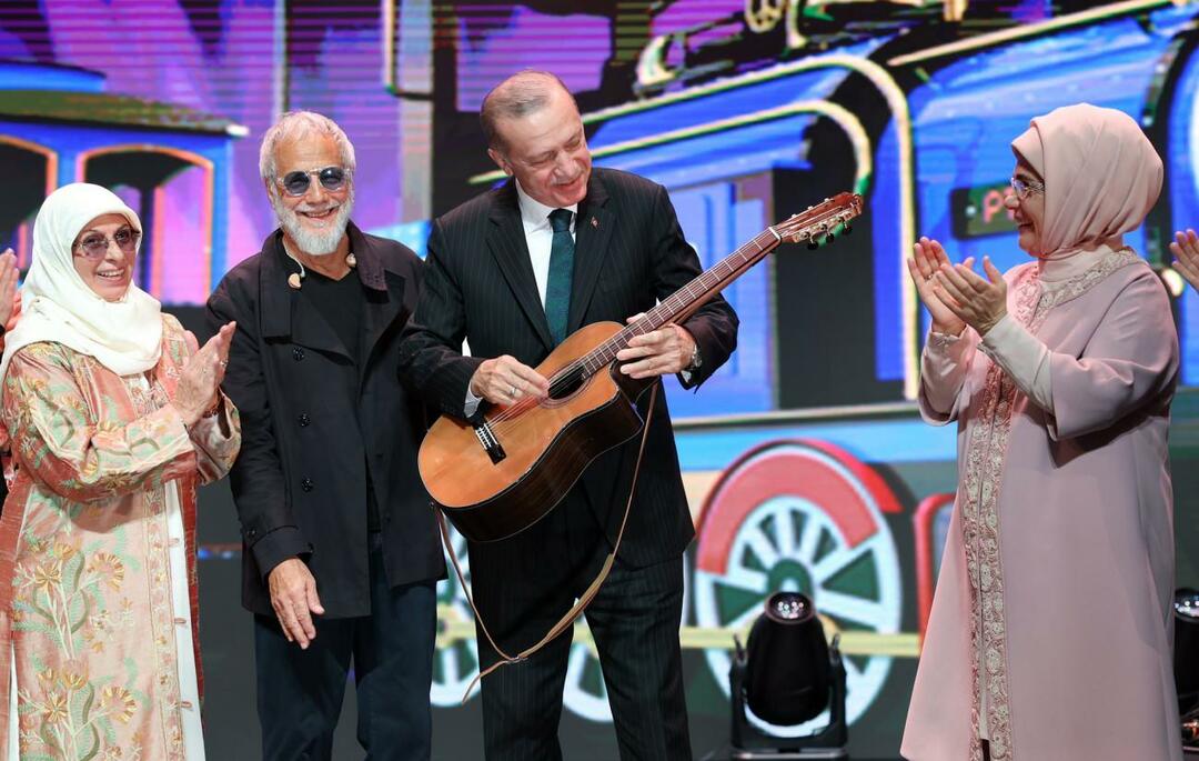 Yusuf Islam gaf zijn gitaar aan president Erdogan