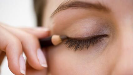 Hoe eyeliner aanbrengen? Eyeliner rijtechnieken
