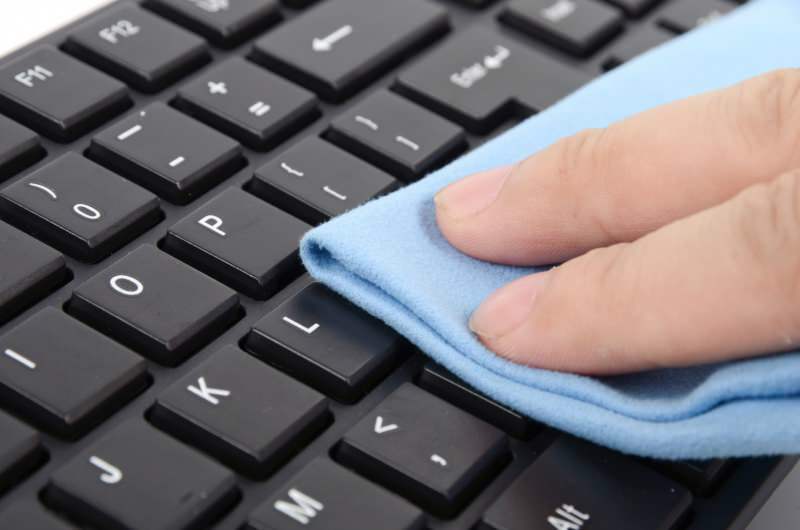 Methoden voor het reinigen van toetsenbord en muis