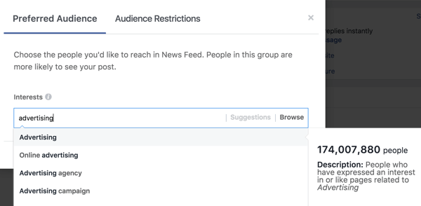 Nadat je een interesse hebt ingevoerd, stelt Facebook extra interesse-tags voor je voor.