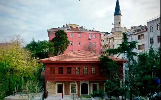 Waar en hoe ga je naar de Şehit Süleyman Pasha-moskee? Het verhaal van de Üsküdar Şehit Süleyman Pasha-moskee