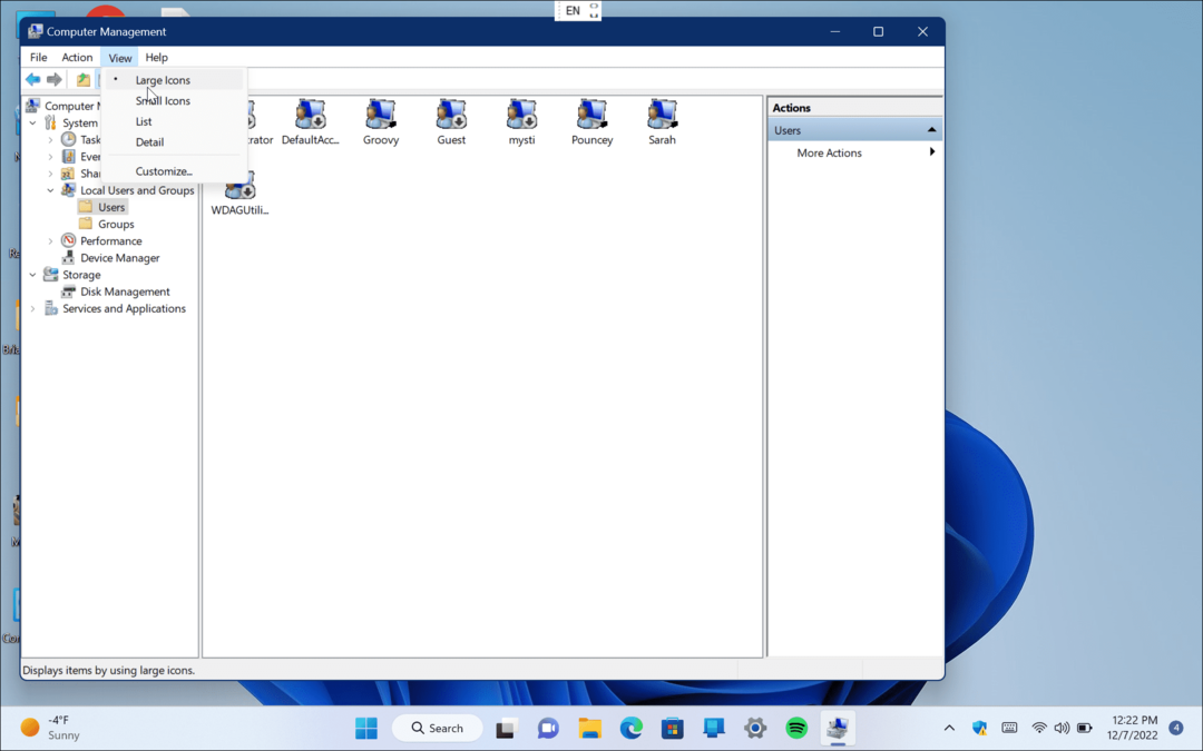 Bekijk alle gebruikersaccounts op Windows 11