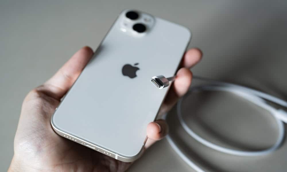 Hoe u de batterijstatus van uw iPhone kunt controleren
