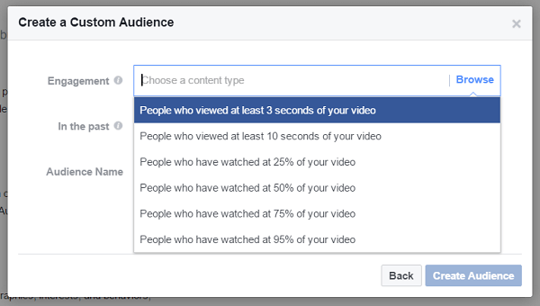 Creëer een aangepast publiek van mensen die minstens drie seconden naar een vorige video hebben gekeken.