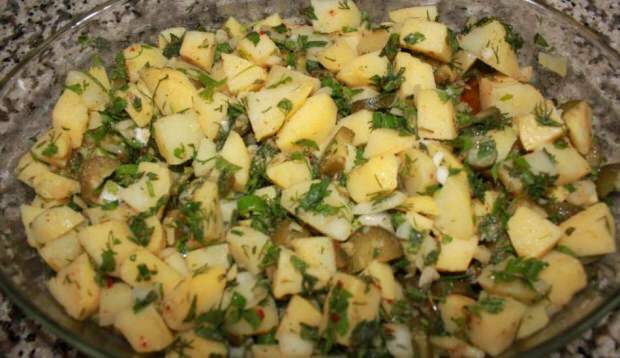 Hoe maak je heerlijke aardappelsalade?