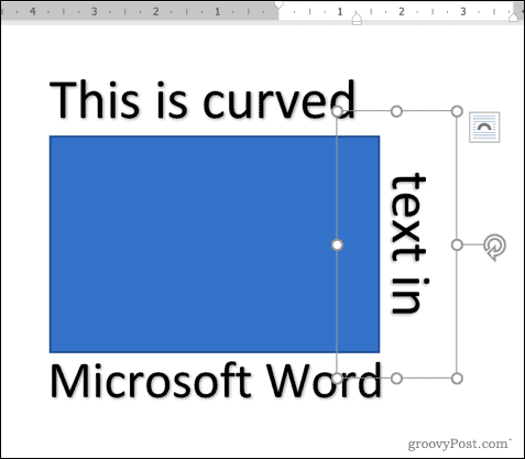 WordArt-tekst toevoegen rond een vierkante vorm in Word