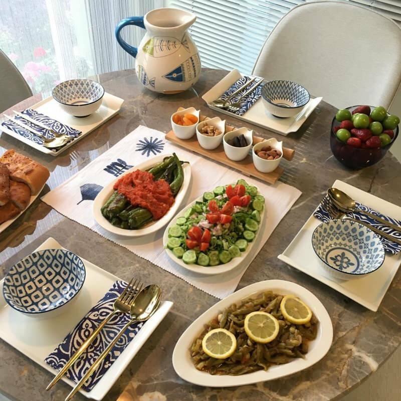 Speciale aanbiedingen voor ontbijttafels tijdens Ramadan Feast