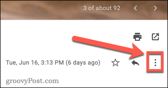 Menupictogram met drie stippen in Gmail