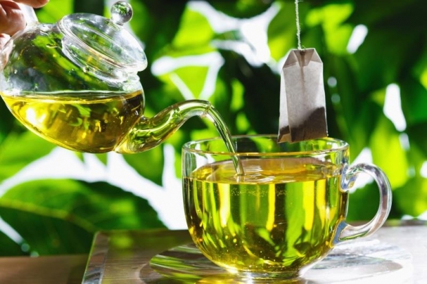 Voordelen van het drinken van groene thee op een lege maag