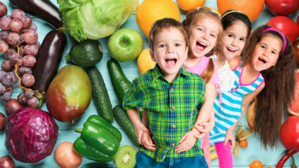 Wat moet er worden gedaan met het kind dat geen groenten eet en eet? Om het kind spinazie te voeren ...