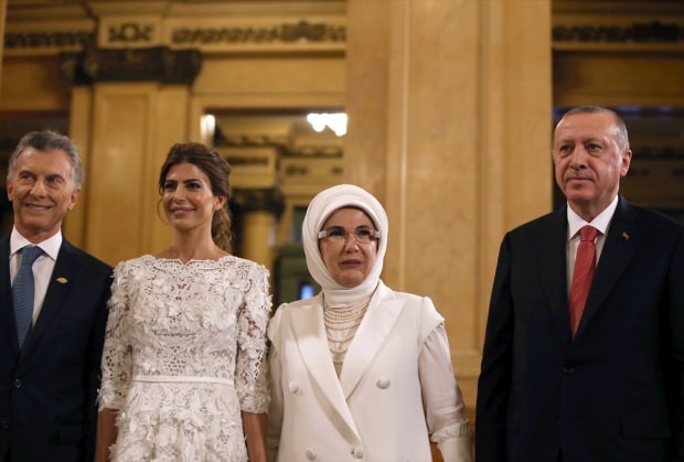 First Lady Erdoğan verwelkomd op de G20-top in Argentinië
