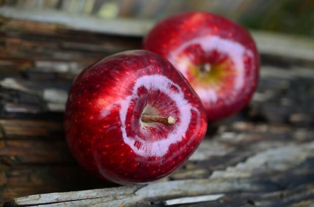Wat zijn de voordelen van appel? Als je kaneel in appelsap doet en drinkt ...