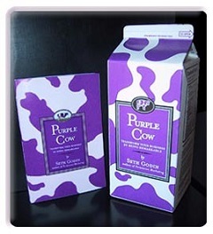 De eerste editie van Purple Cow kwam in een melkpak.