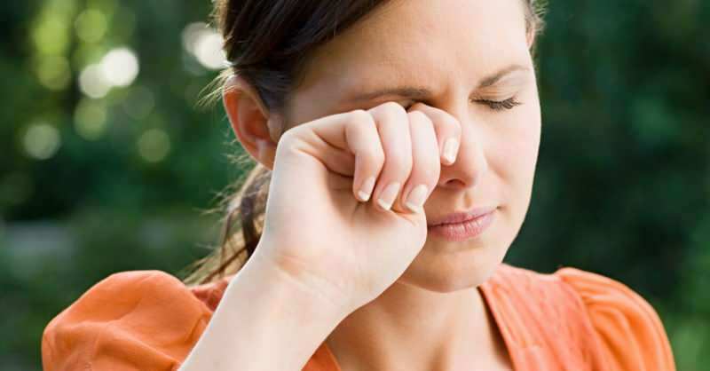 Wat veroorzaakt oogkoorts? Wat zijn de symptomen van oogkoorts? Hoe wordt oogkoorts behandeld?
